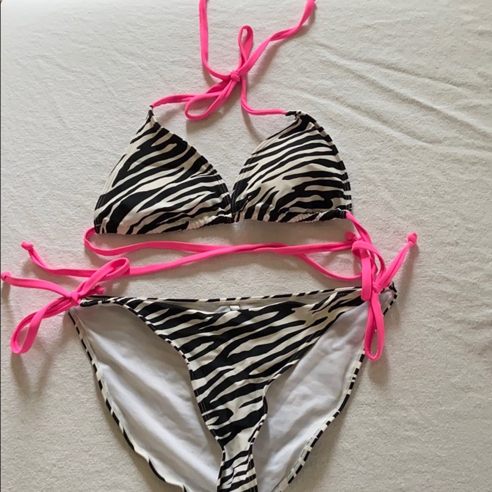 Baiting suit